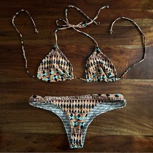 Billabong Reversable Triangle Bikini